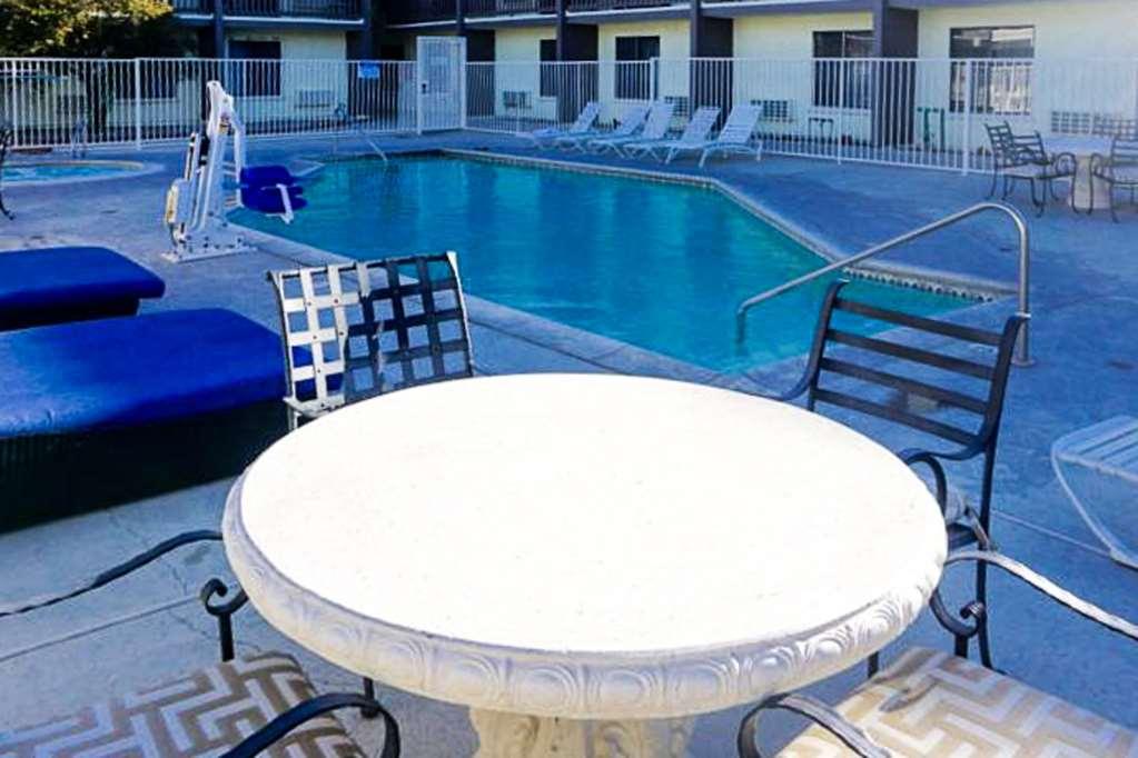 Red Roof Inn Ridgecrest Facilities photo