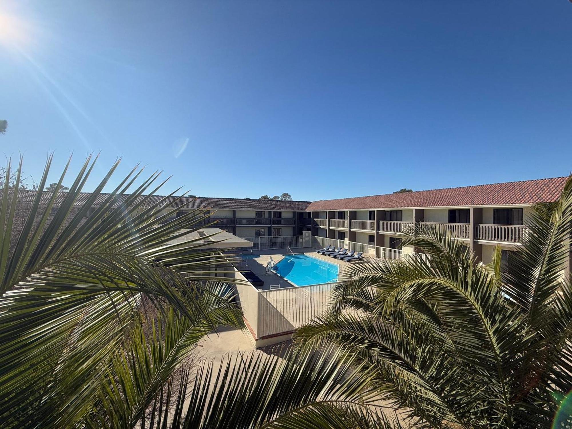 Red Roof Inn Ridgecrest Exterior photo